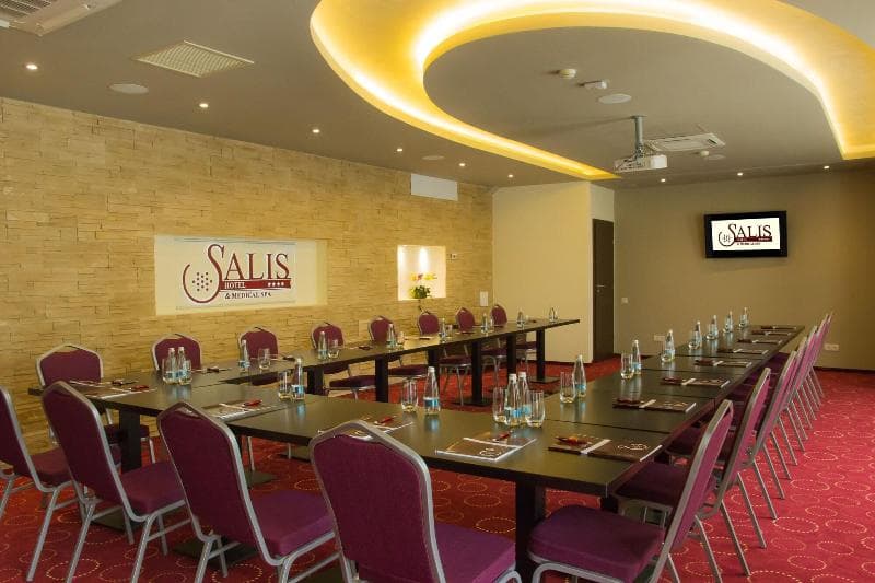Salis Hotel And Medical Spa main