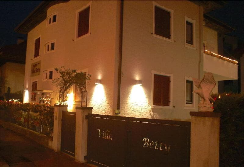 Garn Villa Betty 5