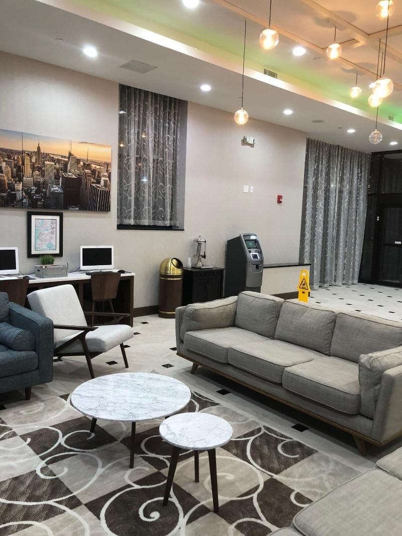 Hotel Nirvana 5