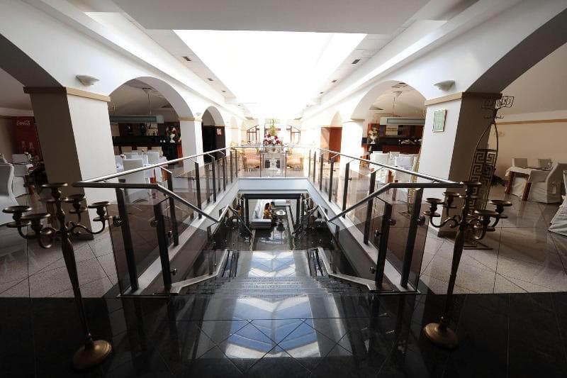 Hotel Max Plaza main