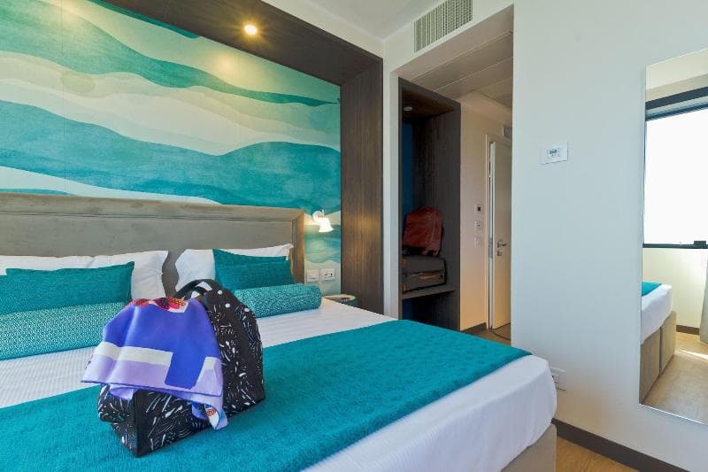 Fly Deco Hotel 5