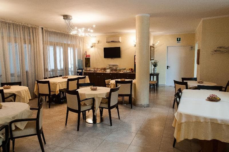 Hotel Demar main