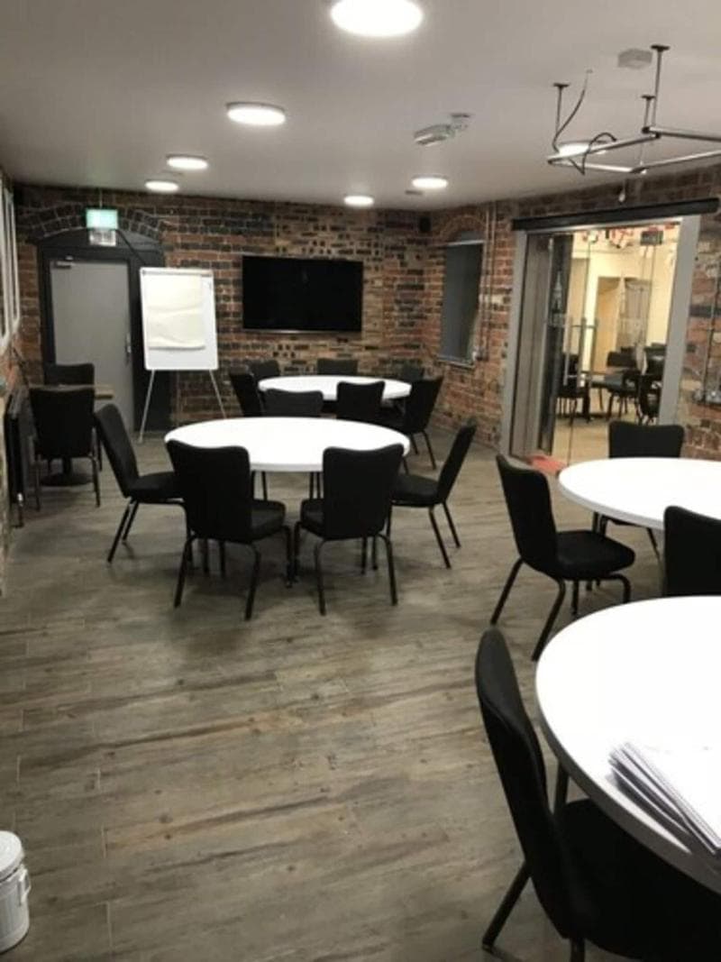 Potbank Aparthotel main
