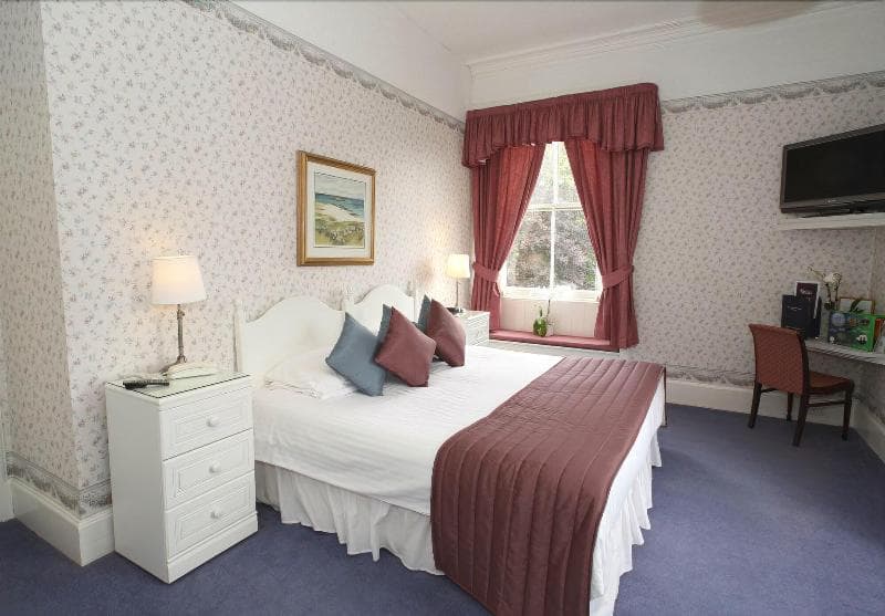 Sunninghill Hotel 4