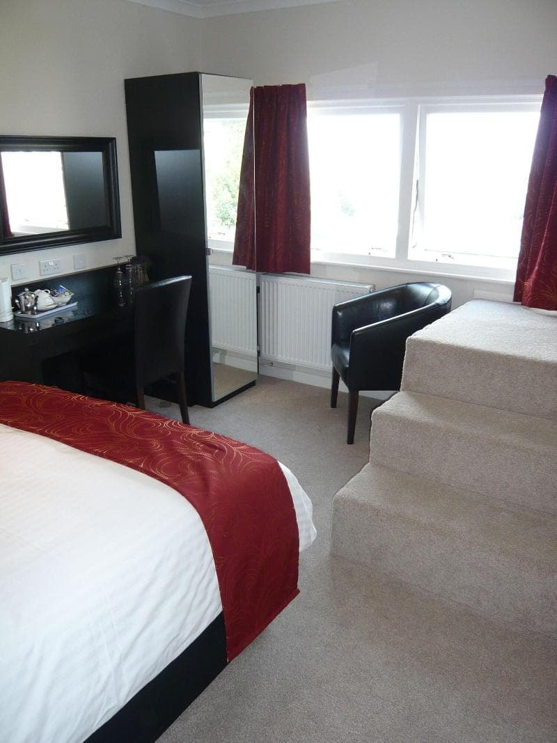 Queenswood Hotel 3