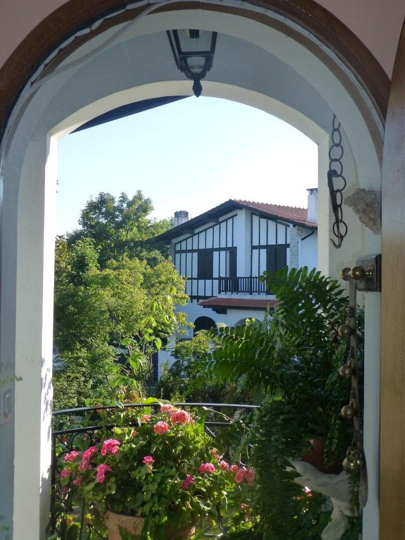 Villa Erresinolettean 2