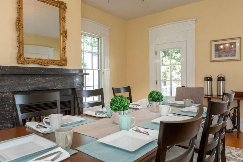 Middle Street Inn 2