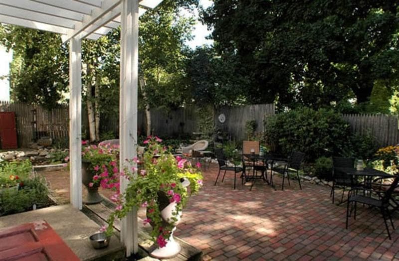 Benjamin F Packard House Bed And Breakfast 5