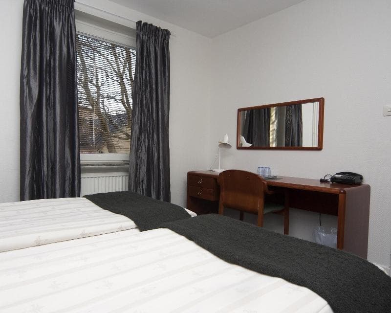 Hotel Aveny Bed & Breakfast 4