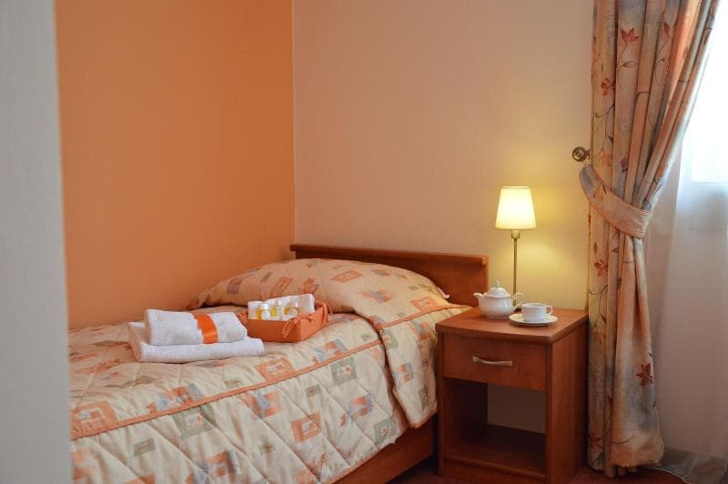 Eva Hotel 5