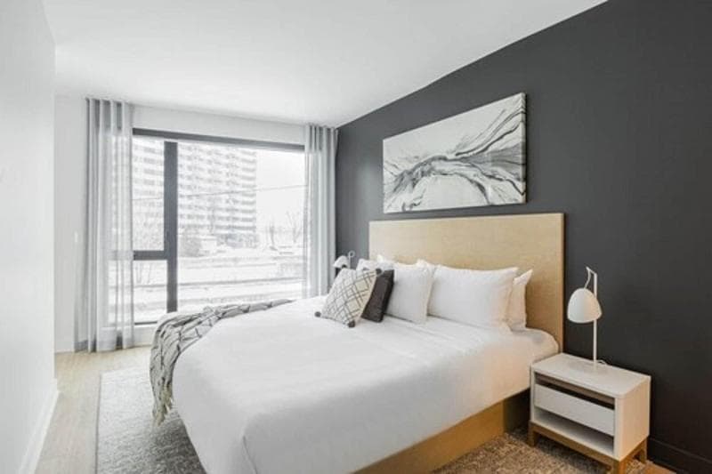 Griffintown Hotel 2