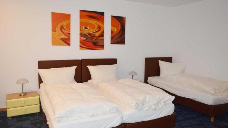 Hotel B8 Voerde 5