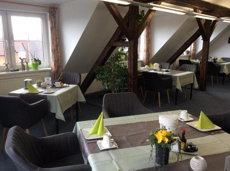 Hotel Am Maibaum 4
