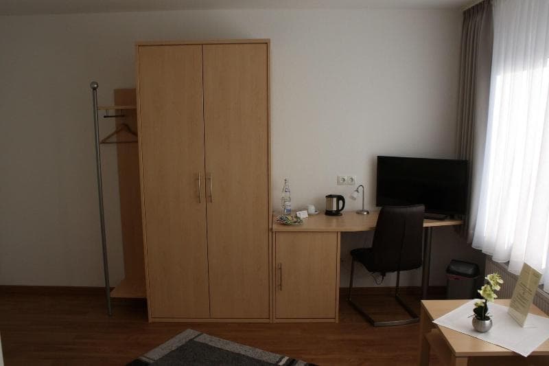 Hotel Am Wintergarten 4