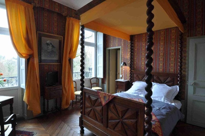 Le Chateau De La Vierge photo 1