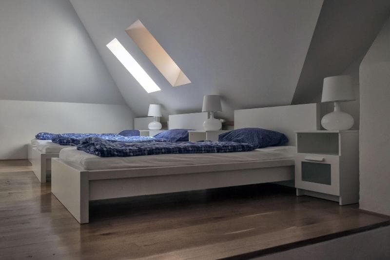 Hostel One Miru 4