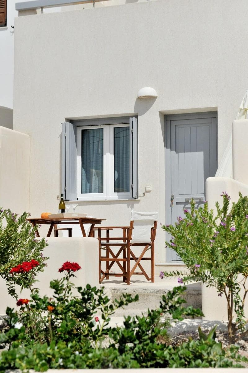 Tsakanos Home 5