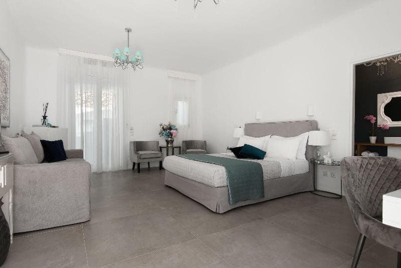 Riva Suites - Adults Only 3