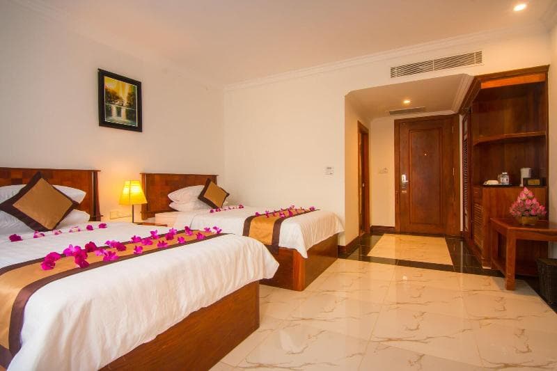 Glorious Hotel & Spa 4