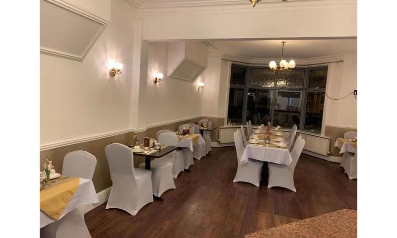 Swandown Hotel main