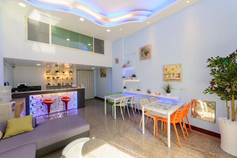 Shell Hotel photo 1