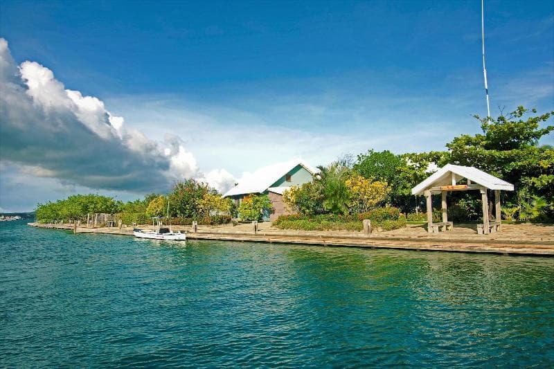 Barefoot Cay Boutique Resort & Marina 5