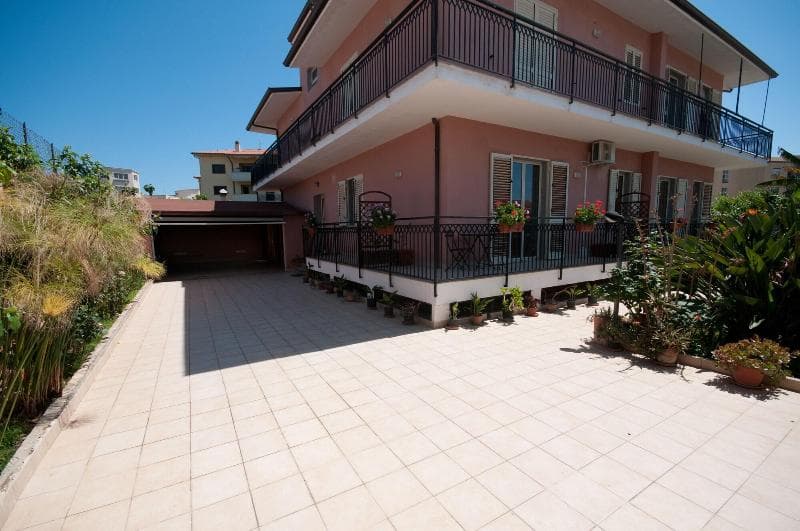 B&B Kosmos 5
