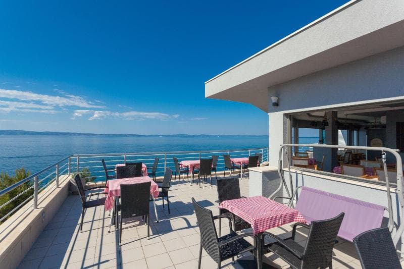 Ark Beach Apartments 3