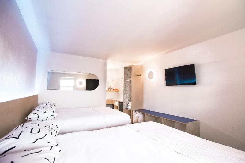 The Iris Motel 3