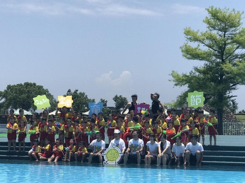 F One B&B main