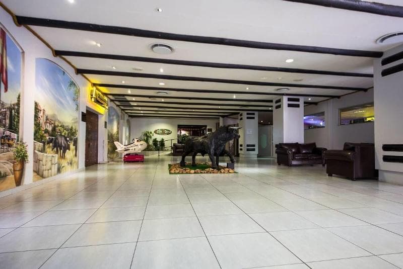 Desert Palace Hotel 5