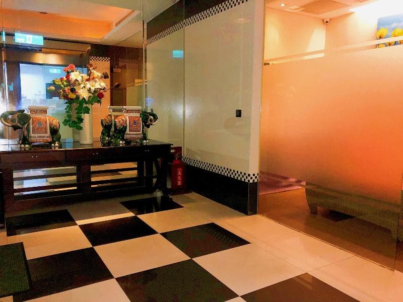 Q Motel 4