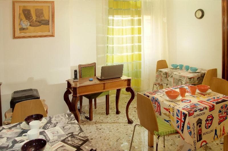 B&B Bibliotechina 3