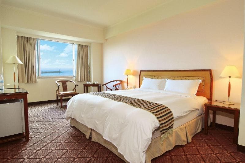 Ola Hotel 4