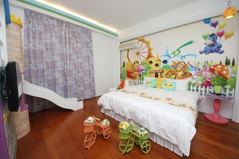 European Villa 3