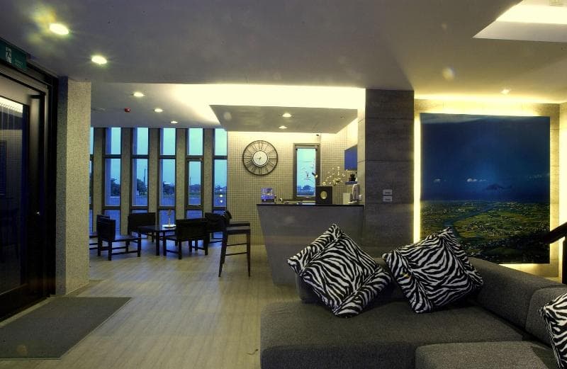 Designer House 4