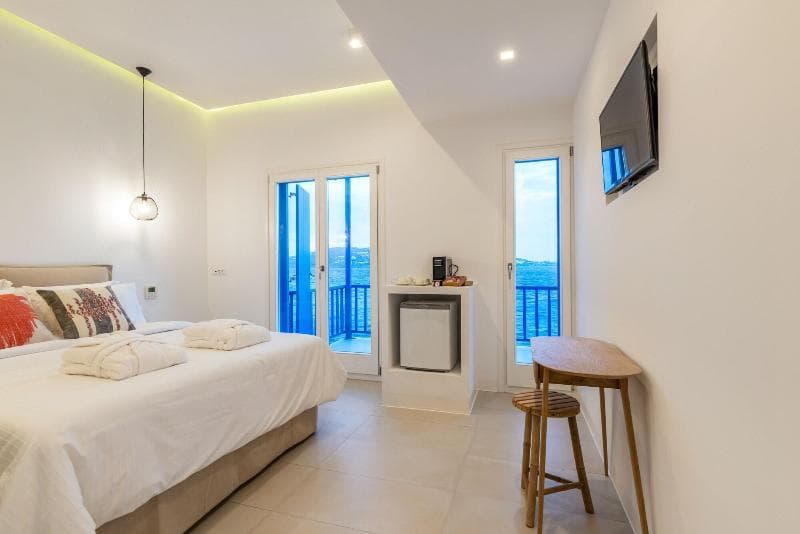 Bluetopia Suites photo 1