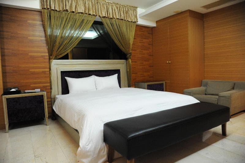 Michelle Hotel main