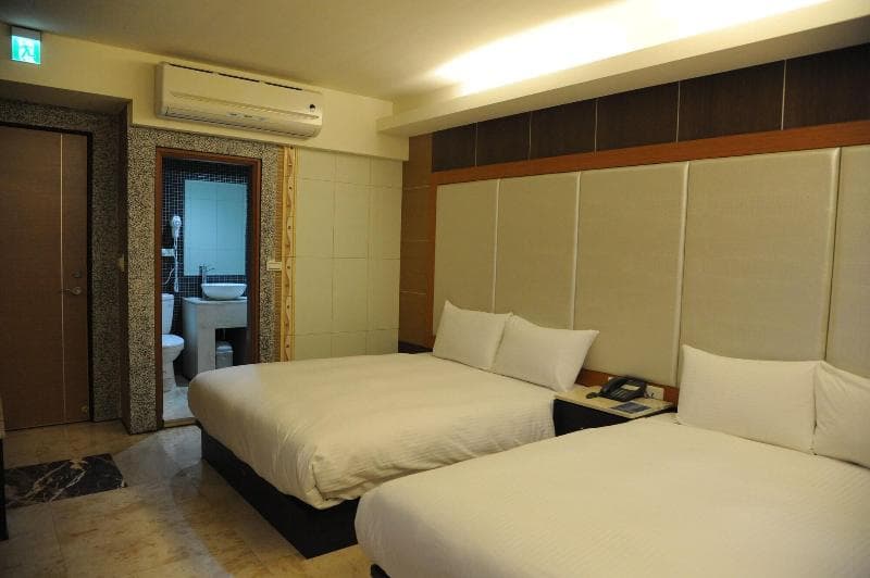 Michelle Hotel 3