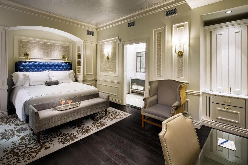 Adelphi Hotel 4