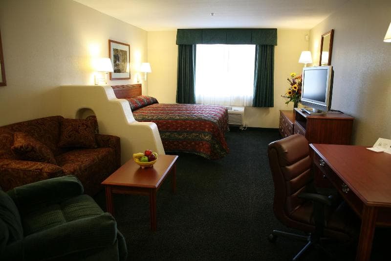Garden Place Suites 5