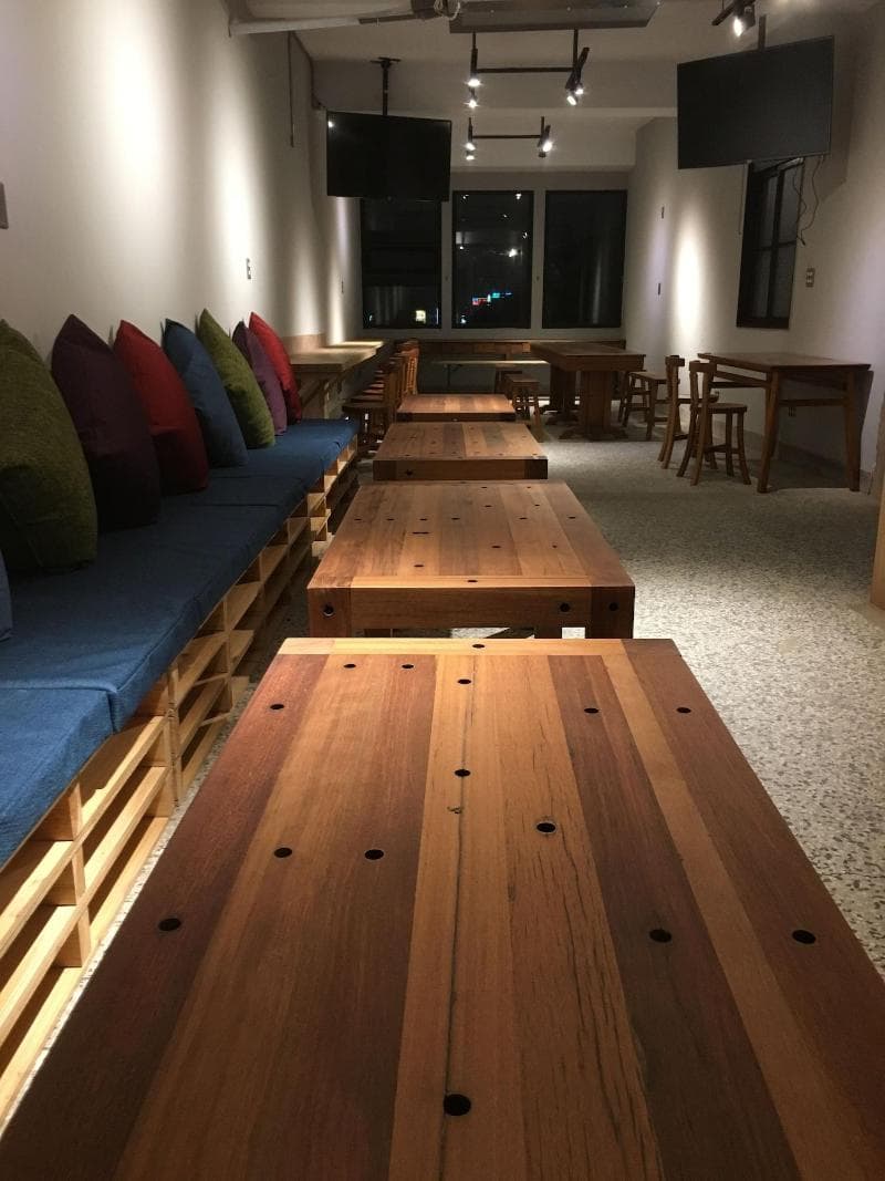 Caoji Book Inn Hostel main