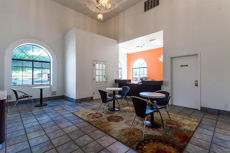 Americas Best Value Inn Cameron Park 4