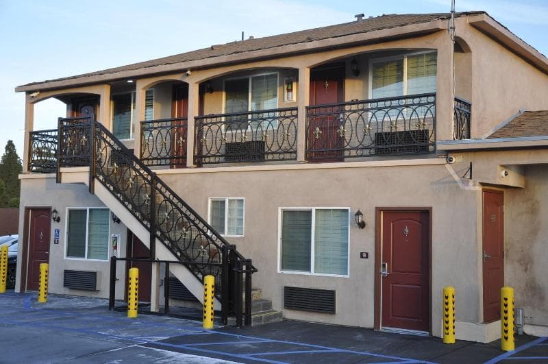 Sun Light Motel photo 1
