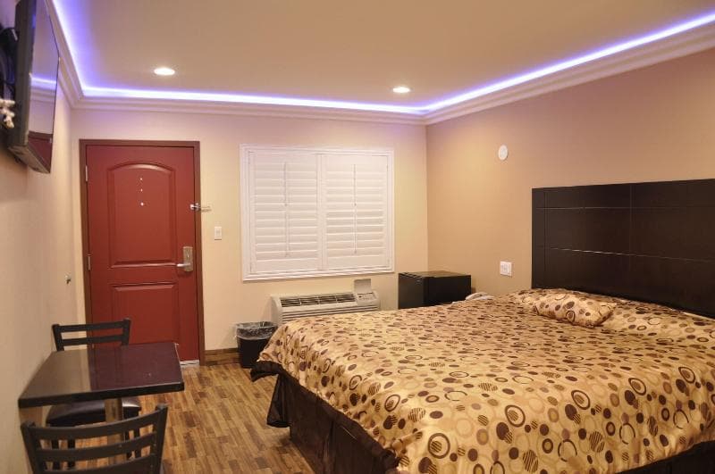 Sun Light Motel 3
