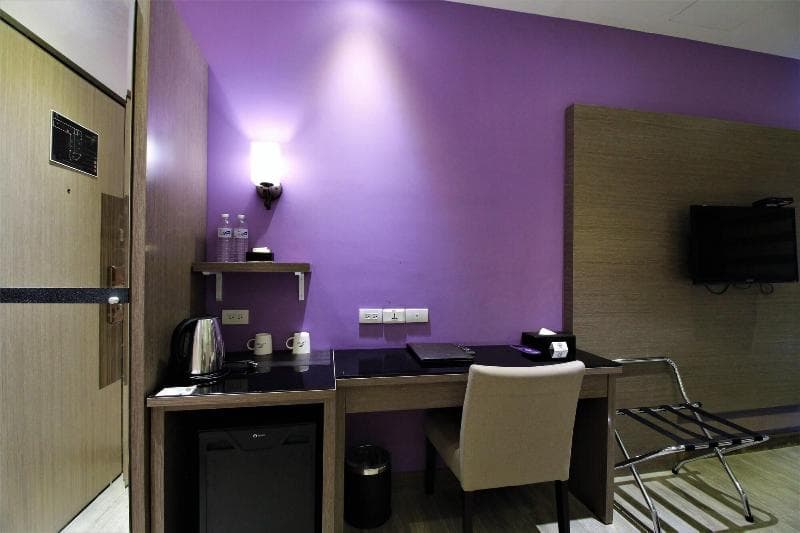 J Hotel 5