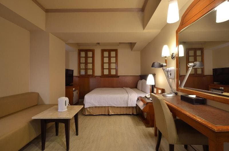 Goodness Hotel 3