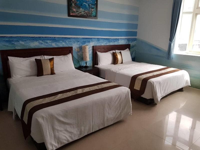 Crescent Bay Inn 5