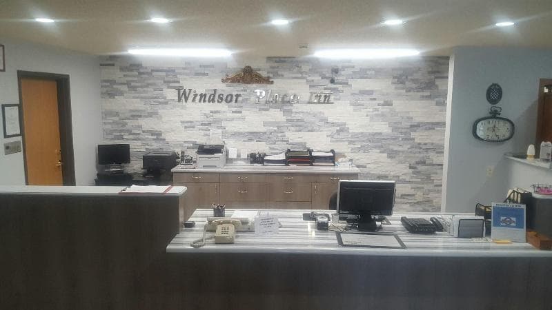 Rodeway Inn Windsor Place Inn 3