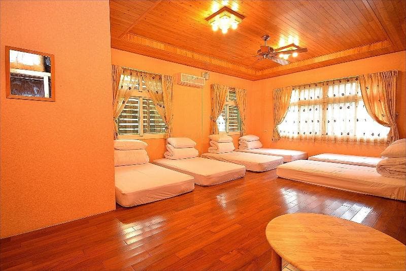 Peach Villa 3
